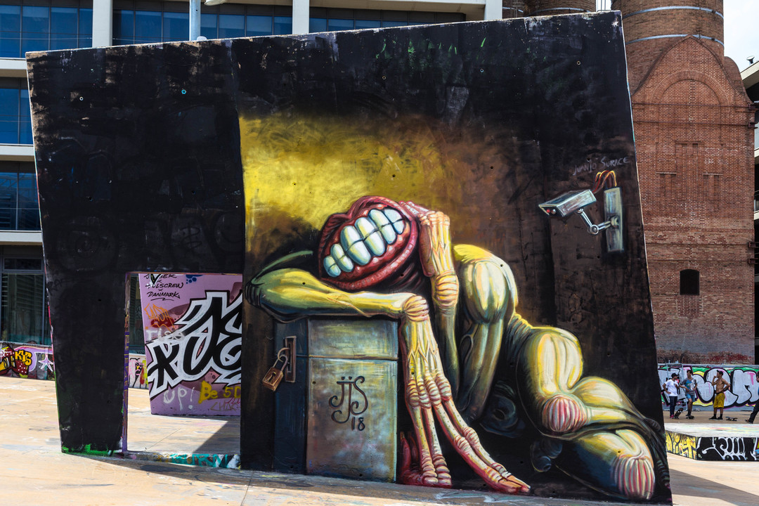 Wallspot - JOAN PIÑOL - JUAN JOSE SURACE - Barcelona - Tres Xemeneies - Graffity - Legal Walls - Ilustración - Artist - Juanjo_Surace