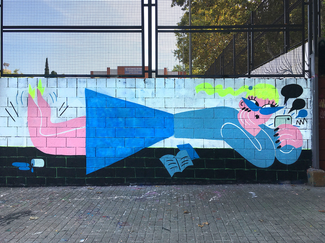 Wallspot - EmilyE - Phone Zone - Barcelona - Drassanes - Graffity - Legal Walls - Illustration