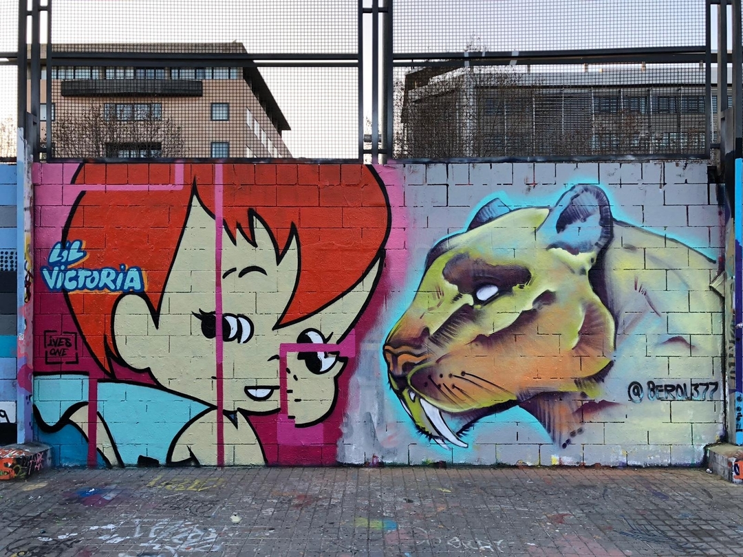 Wallspot - ives.one - MR.M Bday jam with Tim Marsh Oreo Berol and Nogreywalls - Barcelona - Drassanes - Graffity - Legal Walls - Ilustración