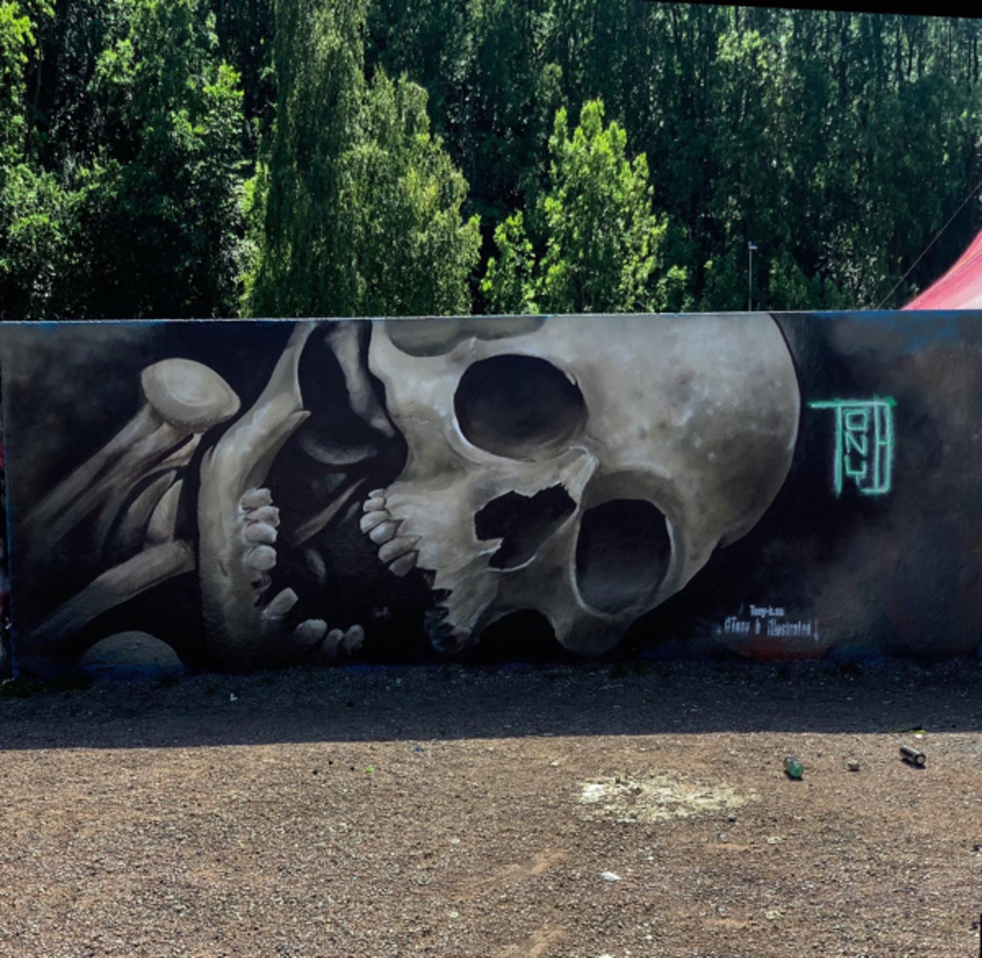 Wallspot - Tony-b - skull  - Göteborg - Draken - Graffity - Legal Walls - Il·lustració