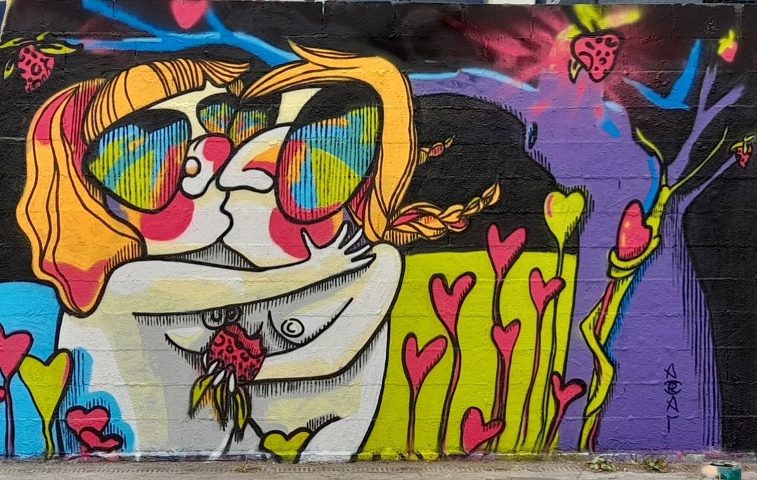 Wallspot - araL - Eva&Eva al jardi del freser - Barcelona - Parallel wall - Graffity - Legal Walls - Il·lustració